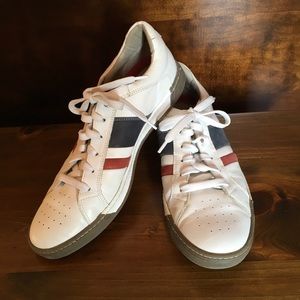 J&M Allister Sneakers